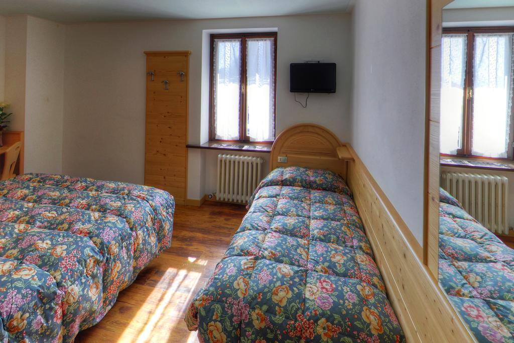 Gh Hotel Fratazza San Martino Di Castrozza Rum bild