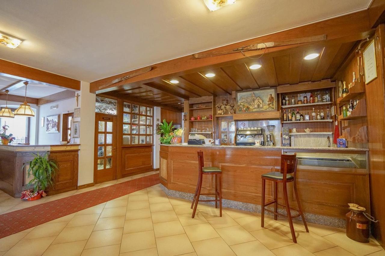 Gh Hotel Fratazza San Martino Di Castrozza Exteriör bild